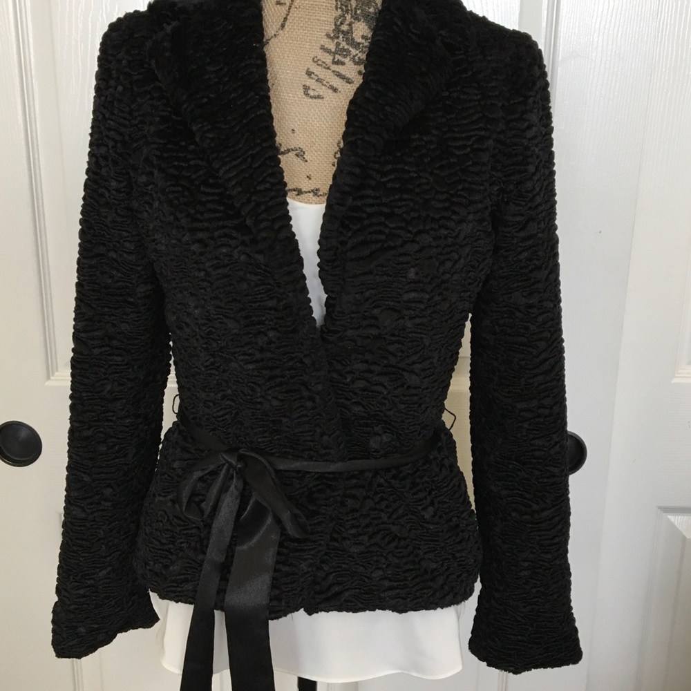 Wendy Hil Short Jacket. Sz M